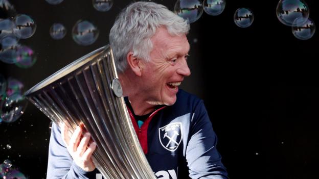 David Moyes with the Europa Conference League trophy