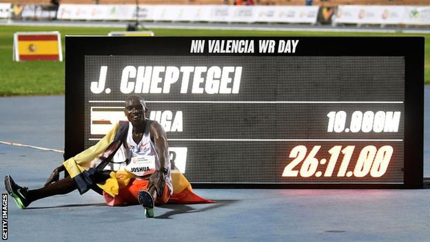 Joshua Cheptegei smashes 10,000m world record as Letesenbet Gidey sets new women's 5,000m best - BBC Sport