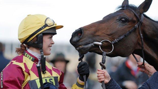 Lizzie Kelly and Siruh Du Lac