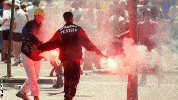 Tunisia fan flares