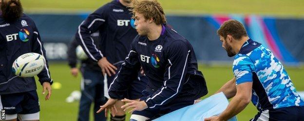 Scotland's Jonny Gray and Ross Ford in training