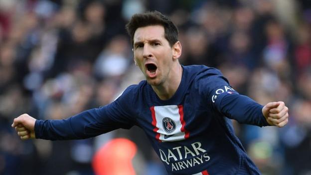 Paris St-Germain guardant  Lionel Messi