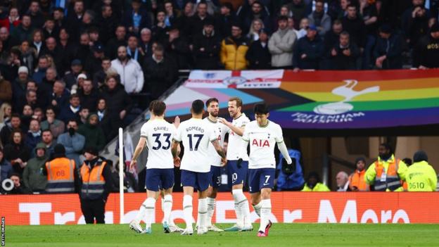Harry Kane celebrates scoring for Tottenham against Manchester City