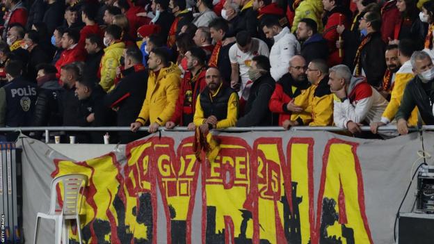 Goztepe fans