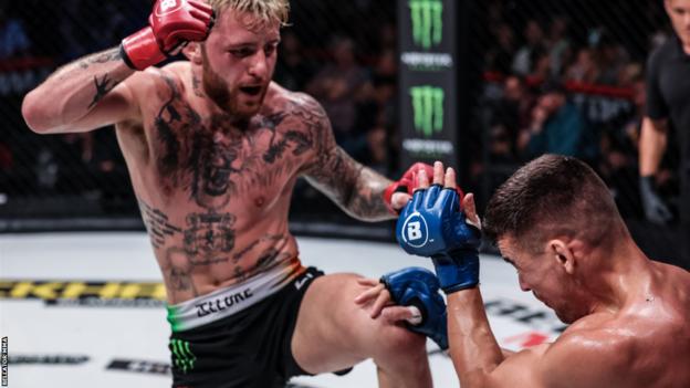James Gallagher aims a knee at James Gonzalez