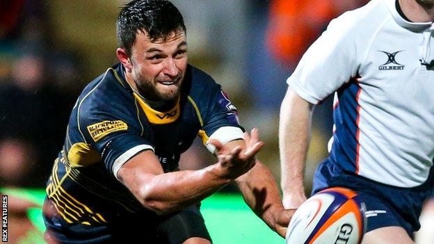 Worcester scrum-half Jonny Arr