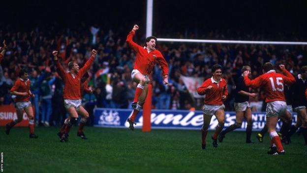 Wales players celebrate against Scotland in 1988