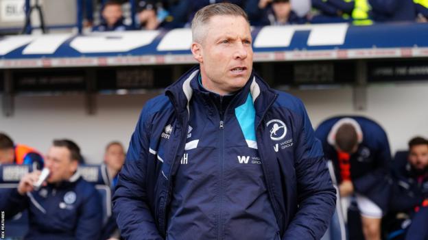 Neil Harris Millwall boss urges players to embrace underdog