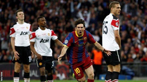 Lionel Messi celebrates goal against Manchester United