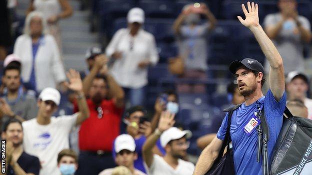 Andy Murray waves goodbye to US Open crowd after losing to Stefanos Tsitsipas