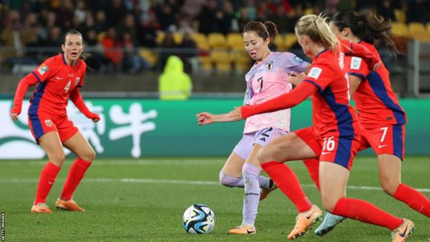 Risa Shimizu puts Japan up  against Norway