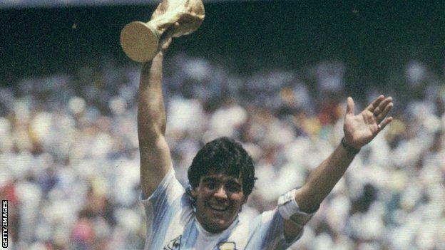 Argentina celebrate winning the 1986 World Cup