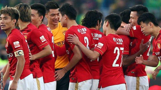Phil Scolari's Guangzhou Evergrande win the 2015 Chinese Super League