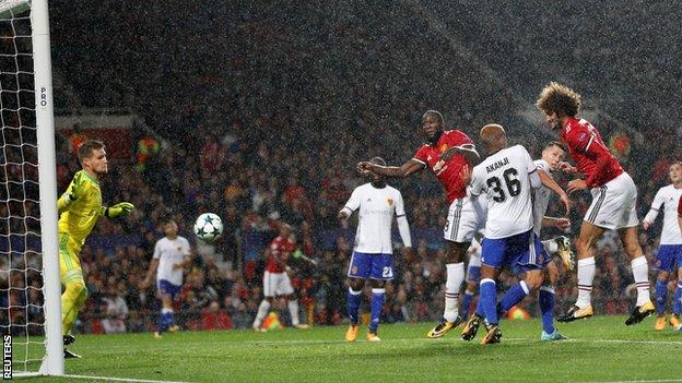 Marouane Fellaini heads in for Manchester United