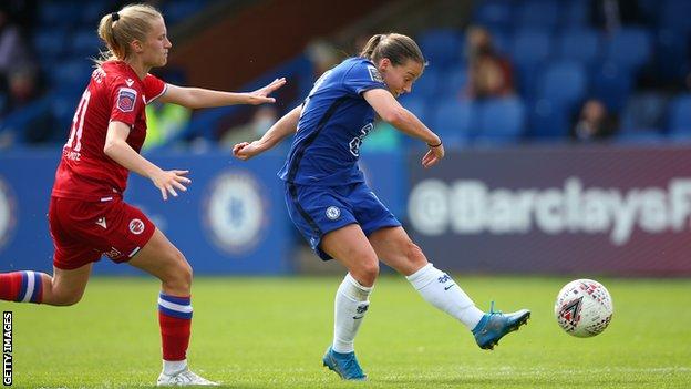 Fran Kirby scores for Chelsea