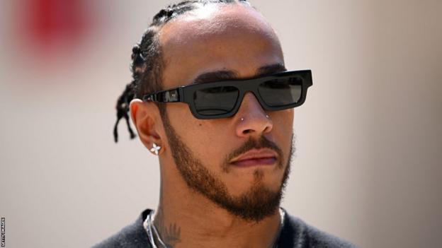 Lewis Hamilton walking into the Sakhir circuit