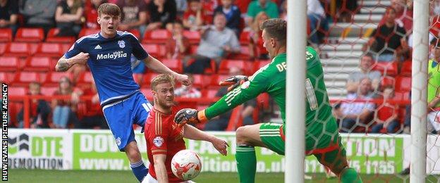 Joe Mason fires an effort towards Forest goalkeeper Dorus de Vries