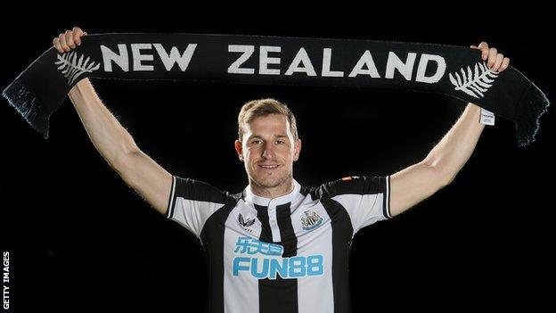 Chris Wood: Newcastle sign New Zealand striker from Burnley for £25m thumbnail