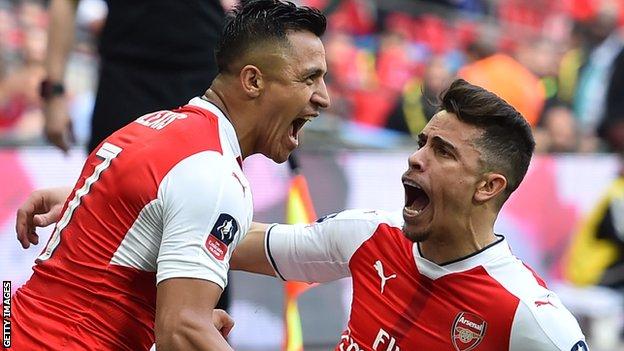 Gabriel leaves Arsenal for Valencia