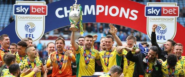 Norwich celebrate promotion