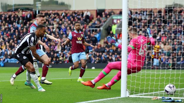 Callum Wilson scores for Newcastle