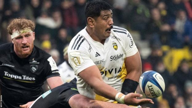 Will Skelton of La Rochelle scored his team's second try