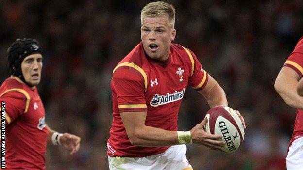 Rugby World Cup 2015: Gareth Anscombe left out of Wales ...