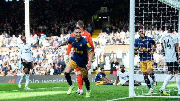 Miguel Almiron celebrates