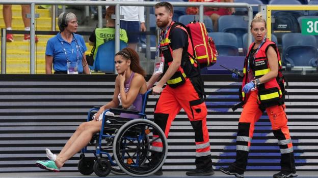 Britain's Laura Zialor left the field in a wheelchair after sustaining her injury at the European Team Championships