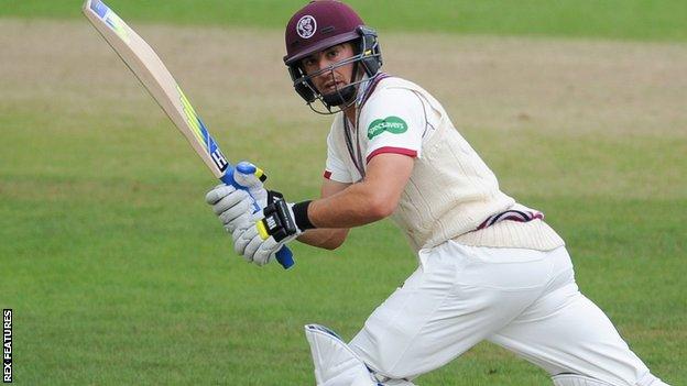 Alex Barrow Somerset wicketkeeper to leave county at end of