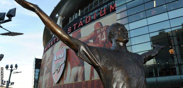 Tony Adams' statue outside Arsenal's Emirates Stadium