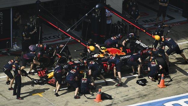 Red Bull make a pit stop