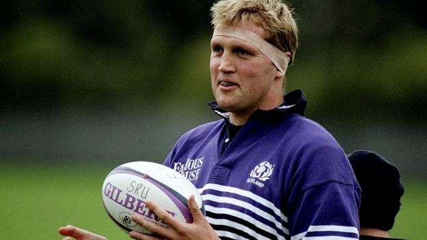 Doddie Weir training with Scotland in 1998