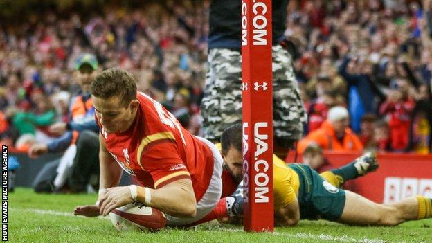 Hallam Amos in action for Wales against Australia