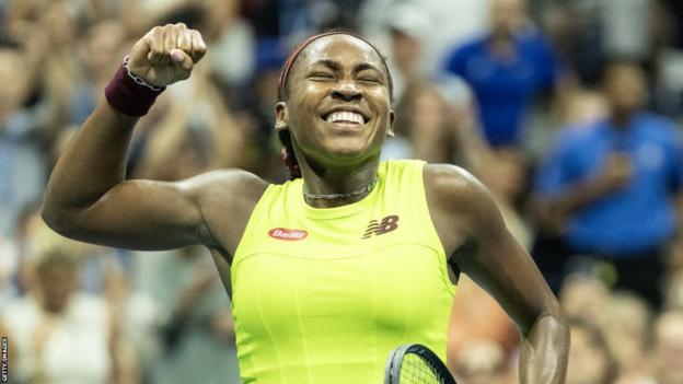 Coco Gauff celebrates winning her 2023 US Open semi-final