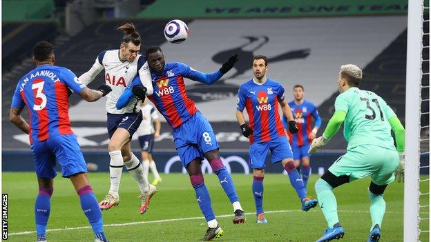 Tottenham Hotspur 4 1 Crystal Palace Gareth Bale And Harry Kane Both Score Twice For Spurs In Comfortable Win Bbc Sport