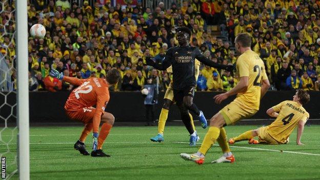 Arsenal's Bukayo Saka scores against Bodo/Glimt in the Europa League