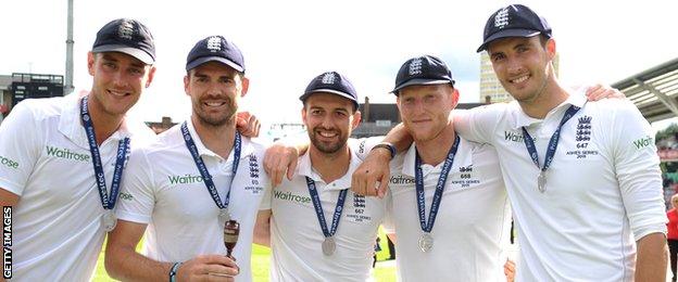 Stuart Broad with team-mates in 2015 Ashes