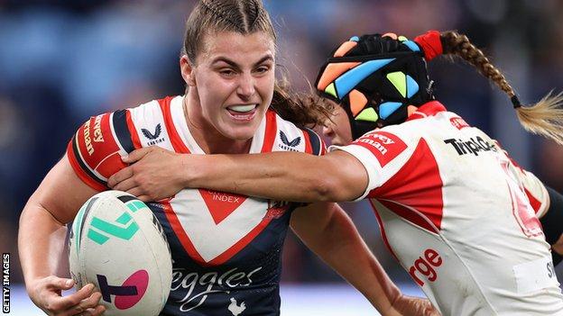 Jessica Sergis i aksjon for Sydney Roosters