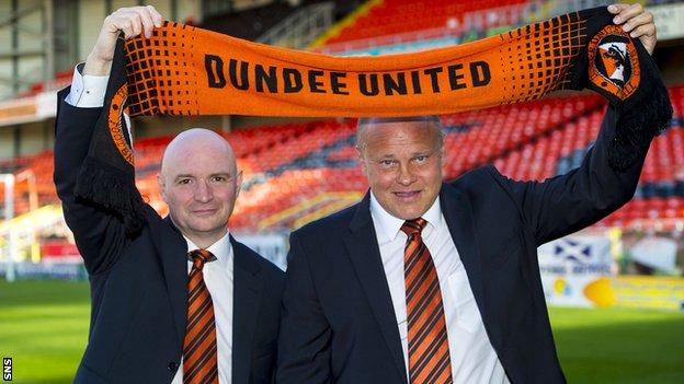 Dundee United chairman Stephen Thompson and manager Mixu Paatelainen