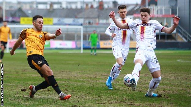 Robbie Willmott shoots for goal