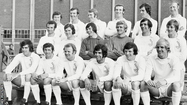 Leeds United 1967 74 Side Awarded Freedom Of City To Mark Club S 100th Birthday Bbc Sport