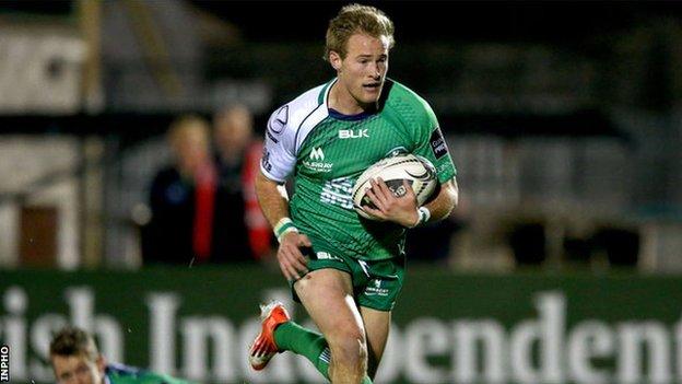 Kieran Marmion prepares to score Connacht's second try in Galway