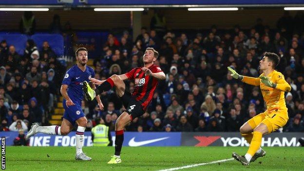 Chelsea 0 1 Bournemouth Dan Gosling S Late Goal Gifts Cherries Win Bbc Sport