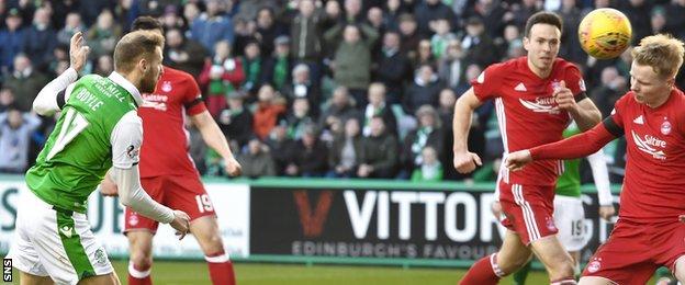 Martin Boyle (left) heads Hibernian in front