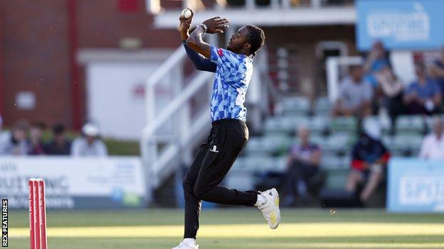 Jofra Archer bowling for Sussex in the 2021 T20 Blast