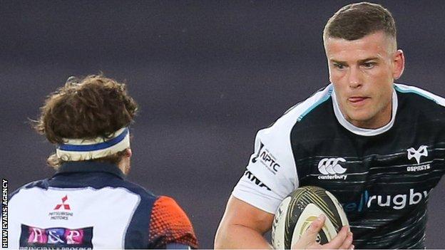 Scott Williams takes on Edinburgh for Ospreys