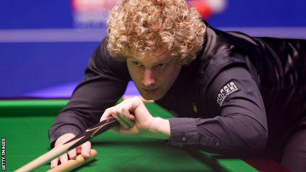 World Snooker Championship: Neil Robertson beats Jack ...