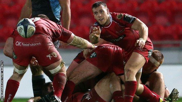 Gareth Davies