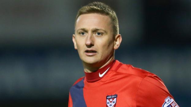 Derek Riordan: Ex-Hibs, Celtic and Scotland forward joins amateurs St Bernard’s Derek Riordan: Ex-Hibs, Celtic and Scotland forward joins amateurs St Bernard’s